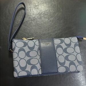 Elegant Blue and Gray Wristlet purse